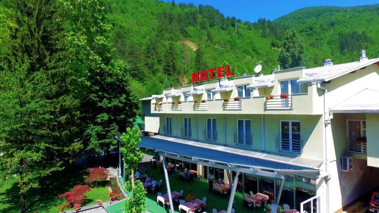 Motel Maksumic Jablanica Ngoại thất bức ảnh